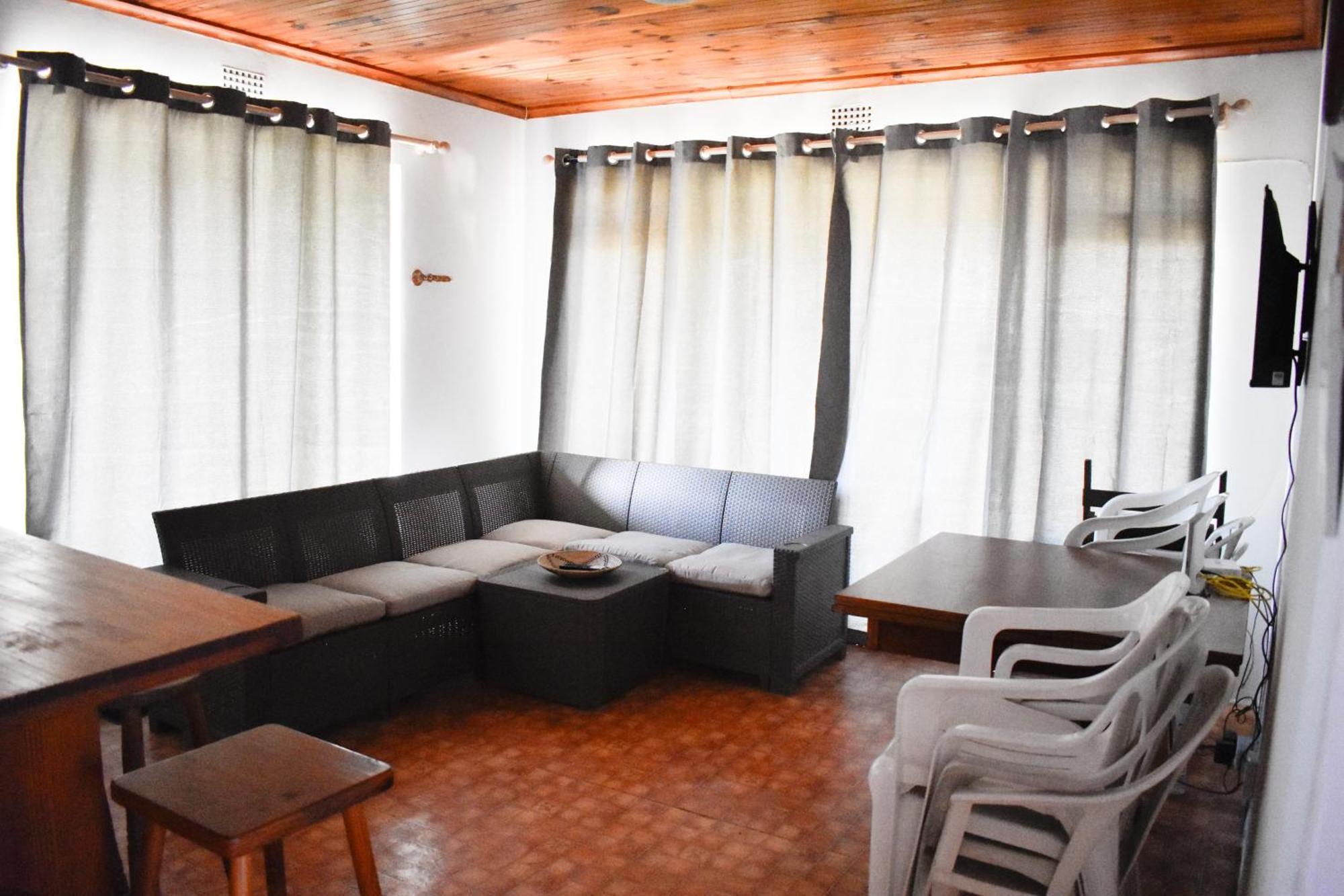 Pikkewyntjie By Holiday home De Kelders